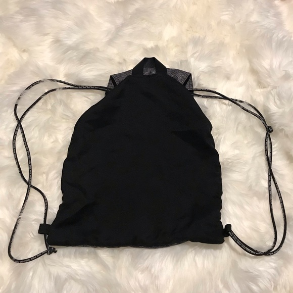 SOLD! PINK DRAWSTRING BACKPACK - Picture 2 of 5